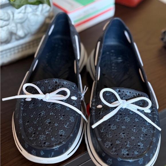 Skechers Navy Floral-Print Slip-On Loafers with White Laces - Picture 3 of 5